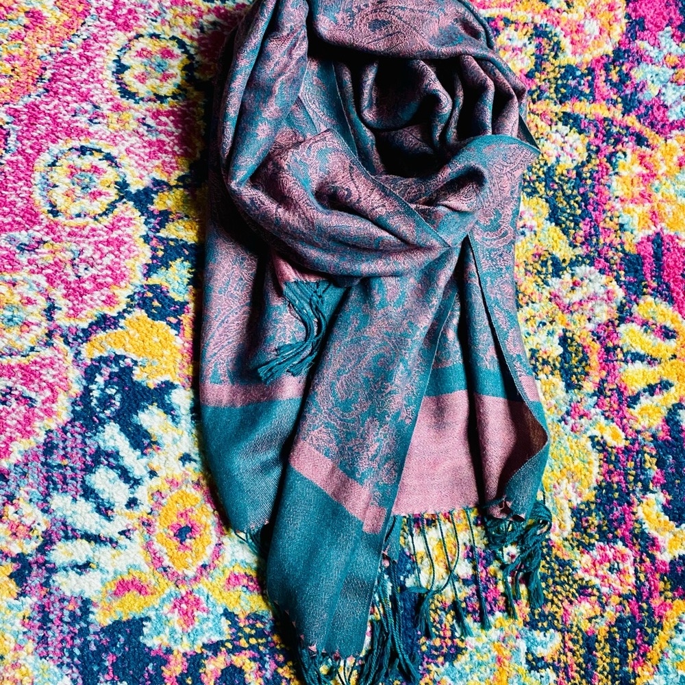 Elegant Pashmina Teal and Pink paisley Scarf shawl  SILK & Pashmina like new!